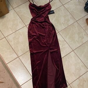 Luxurious Velvet Maxi Dress in Deep Burgundy